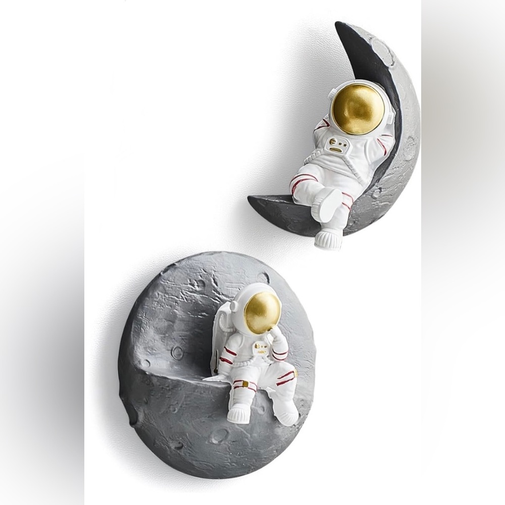NWOT Outer Space Astronaut Baby Nursery Wall Art Kids Bedroom Home Decor